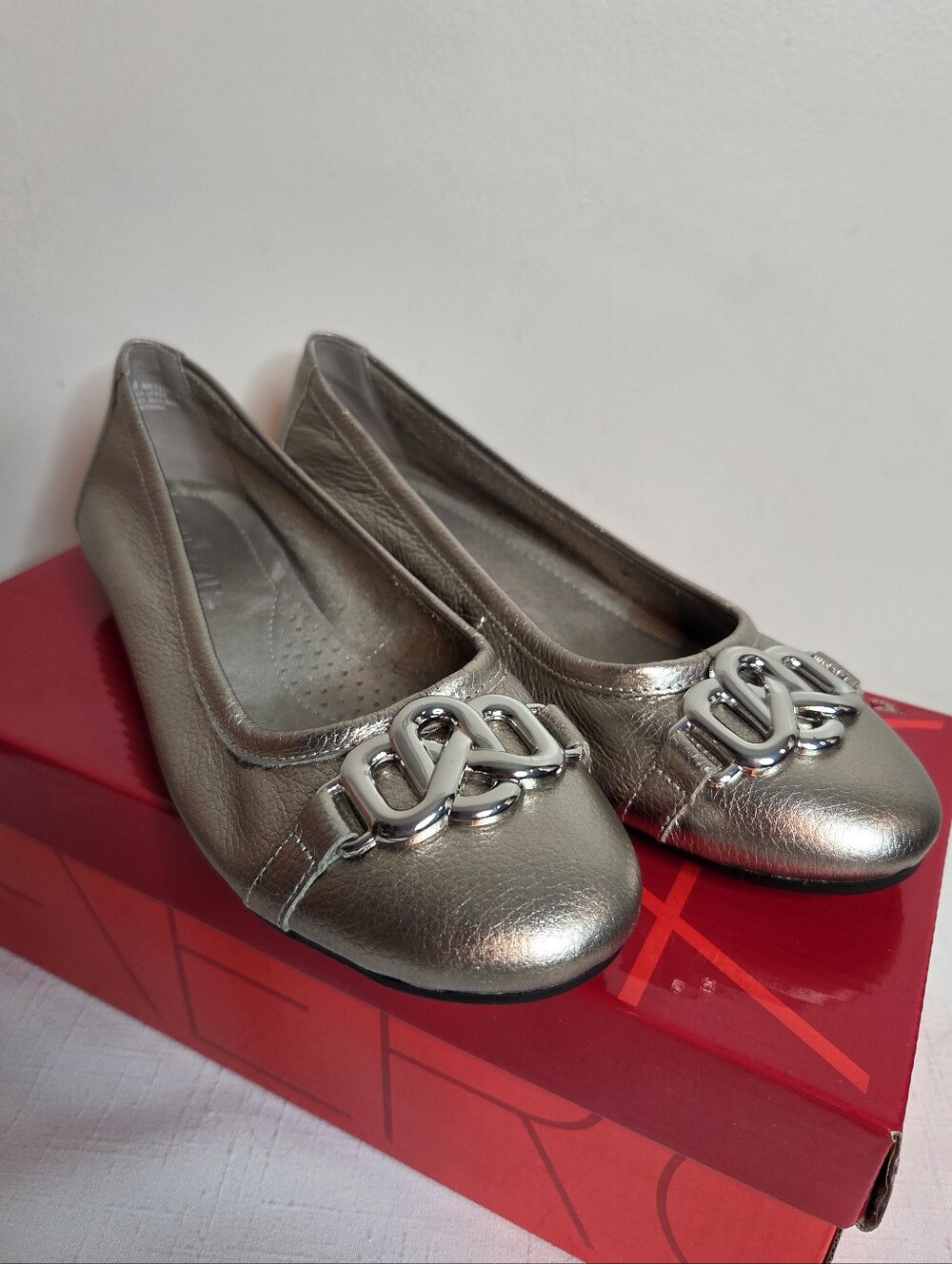 Aerosoles Meteorite Metallic Silver Memory Foam Ballet Flats Women’s 7.5